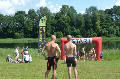 66481302_2380753025338035_2214901139759955968_o